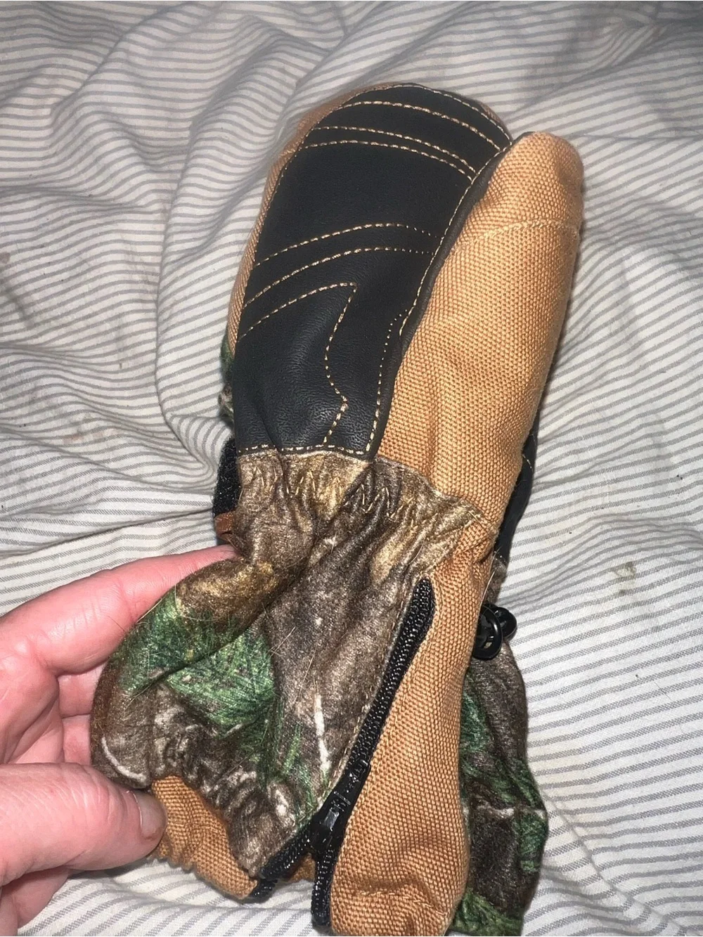Carhartt Camo and Tan Work Mittens with Logo Patch